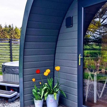 Odli Glamping - Deri Apartment Welshpool Bagian luar foto